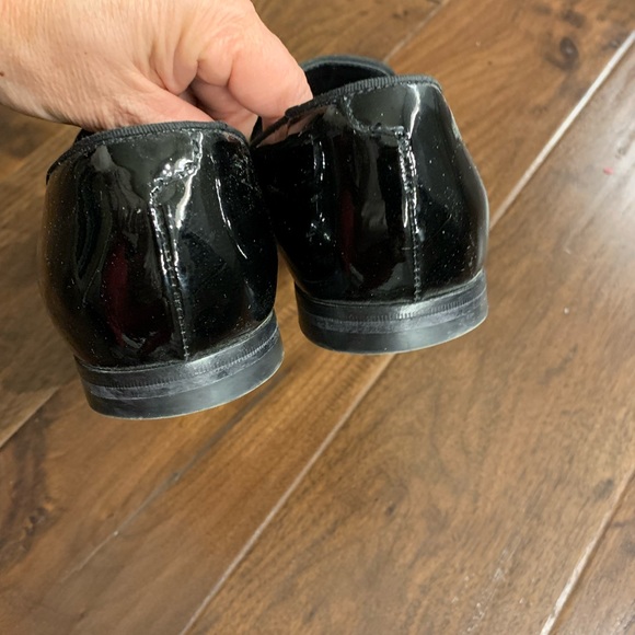 Black patent all leather tuxedo style loafer - Picture 4 of 7